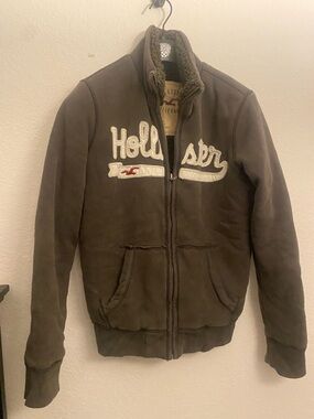 Hollister Men's Dark Brown Sherpa Collar Zip Bomber